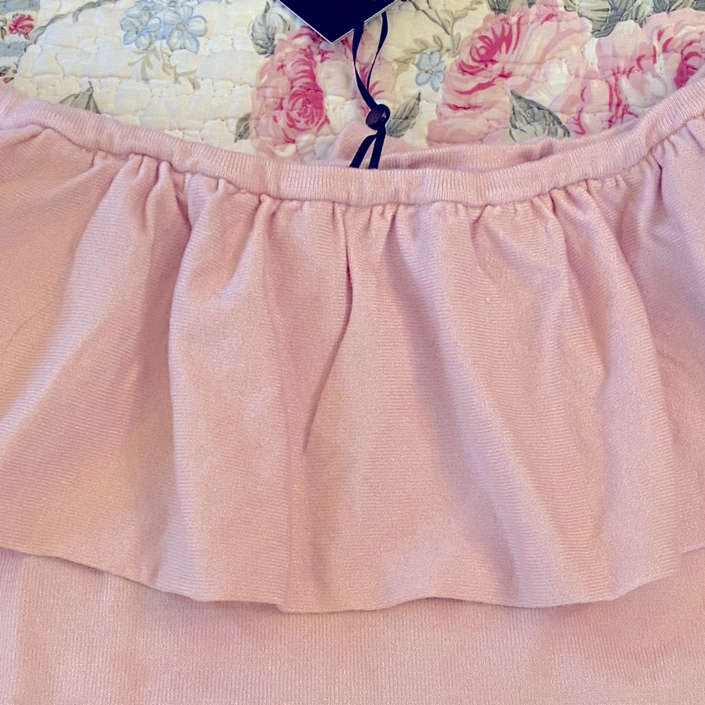 Off shoulder Ruffle Sweater NEW Small - Picture 2 of 5